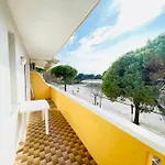 Cozy With Large Balcony *