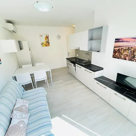 Cozy With Large Balcony * Bibione